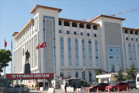 Ankara'da gözaltına alınan kadınlara çıplak arama