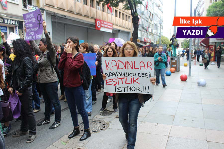 AKP seçim beyannamesinde kadınlar-3 | Yaptıkları yapacaklarının garantisi: Takla attırılan veriler, aile arabuluculuğu…