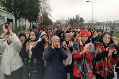 Ateşin başında birlik