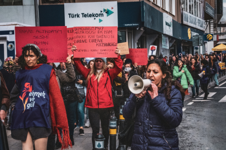 Tek adamı geriletip halk demokrasisini kuracağız