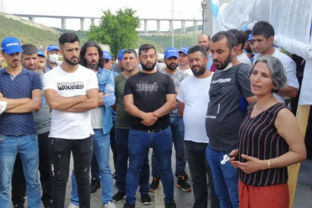 Emek Partili kadınlar, yemeklerini grevdeki Nedex işçileriyle paylaştı