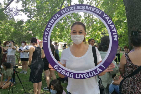 Kadınlar Twitter’da: İstanbul Sözleşmesi’nden vazgeçmiyoruz