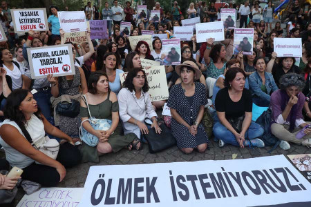 GÜNÜN DİKKATİ: Kadın cinayetleri önlenebilir; tek başımıza değil, örgütlü bir şekilde!