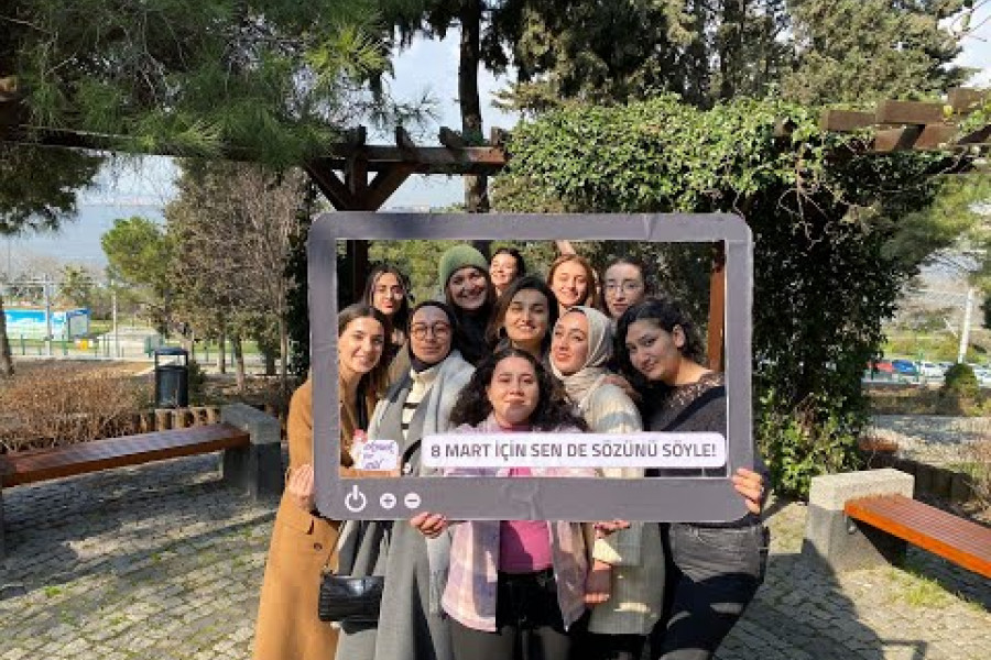 İAÜ Kadın Araştırmaları Kulübünden kadınlar 8 Mart'ta eşitlik talep ediyor