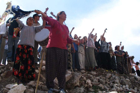 Bergama’dan Kaz Dağları’na; Kadınlar hep en önde!