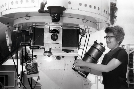 GÜNÜN KADINI: Bilim dünyasındaki cinsiyetçiliğe göğüs geren Vera Rubin
