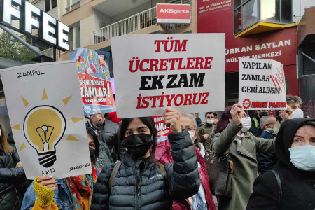 Her şeye zam gelirken ücretler yerinde sayamaz! Ek zam… İnsanca yaşam… Hakkımız!