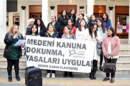 Adana Kadın Platformu: Kadınların haklarının garantisi Medeni Yasa’ya sahip çıkalım