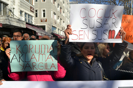 Lisede istismarın üzeri mi örtüldü?