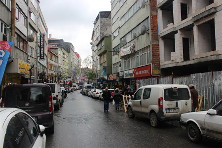 BİR SÖMÜRÜ PAZARI ÇAĞLAYAN: Hayal bile kuramayanlar bir arada