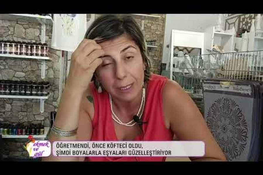 Öğretmendi, önce köfteci oldu, şimdi boyalarla eşyaları güzelleştiriyor