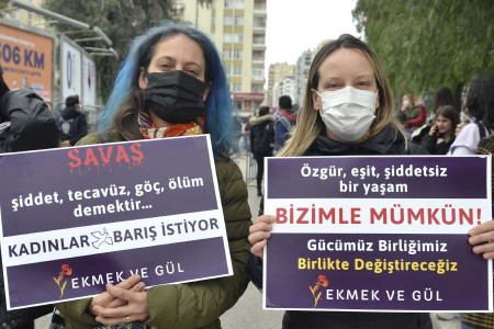 Yanımda binlerce kadın var!