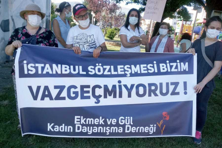 Kocaeli Ekmek ve Gül Kadın Dayanışma Derneği: Kazanılmış haklarımızın hiçbirinden vazgeçmiyoruz