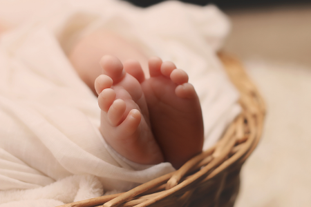 İnternette 100 bin liraya 'satılık bebek' ilanı: 'Borçlarım var'