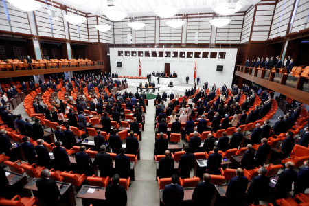 Kadınların soyadı düzenlemesi 9. Yargı Paketinden çıkartıldı