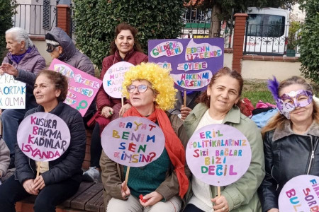 25 Kasım'a giderken kadınlar Küçükçekmecede bir araya geldi