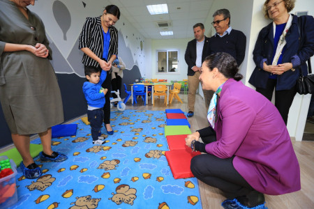 GÜNÜN ÖRNEĞİ: Çalışan kadınların çocuklarına ücretsiz masal evi