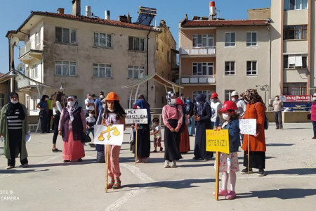 Maden işçisinin eşi: Parmağımdaki alyansı bir yağa, bir çaya, bir tuza verdim