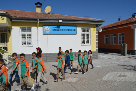 Okullarda bir öğün yemek Meclis gündeminde: Açlıktan bayılan çocukların olması utanç verici