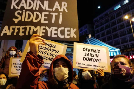 Şiddete ‘Dur’ demek için dayanışmaya daha çok ihtiyacımız var