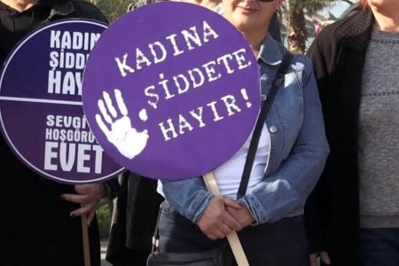 Şiddet gören kadın pansiyonda mahsur kaldı