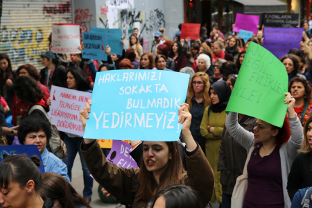 Başörtüsüne yönelik Anayasa değişikliği teklifi Anayasa Komisyonundan geçti