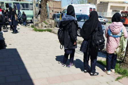 İran'da kız öğrencilere yönelik kimyasal saldırı tekrar başladı