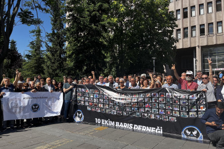 10 Ekim Davasında karar duruşması: Avukatlar cübbe çıkardı, söz 10 Ekim annelerinde