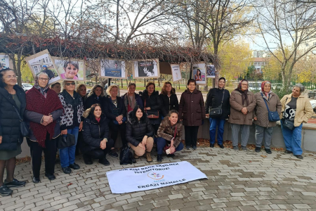 Ergazi Mahallesi sakini kadınlar: 'Şiddete karşı bir aradayız'