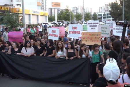 Rosa Kadın Derneği, TJA aktivistleri ve çok sayıda Kürt siyasetinden kadına gözaltı!