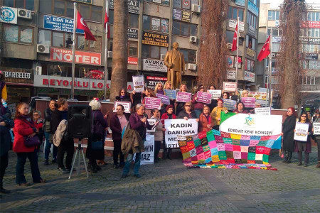 Edremit Kent Konseyi Kadın Meclisi: Kadınlar savaş değil barış istiyor