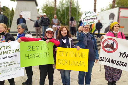 Kadınlar 'Zeytin hayattır' demek için alandaydı