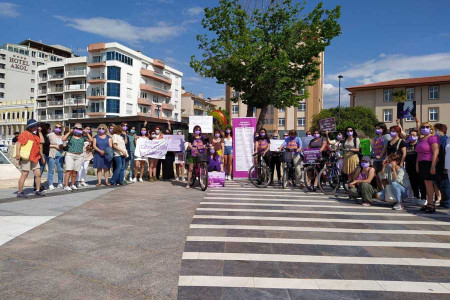 Çanakkale’den kadınlar seslendi: Bas pedala haykır, İstanbul Sözleşmesi yaşatır!