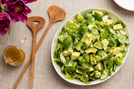 GÜNÜN ÖNERİSİ: Bir porsiyon yeşil salataya ne dersiniz?