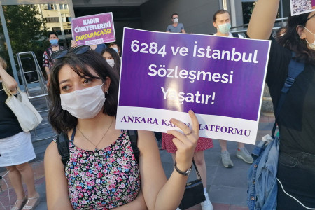İstanbul Barosu: Kadınların yüzde 98’inin başvuru nedeni ev içi şiddet’