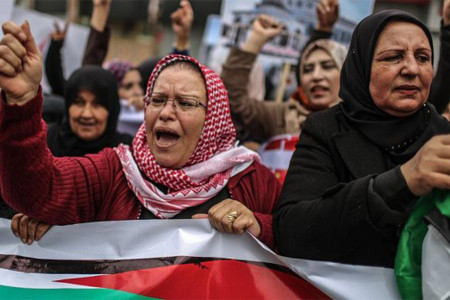 Filistinli kadınlar, kuşatmaya karşı dünya kadınlarını dayanışmaya çağırıyor
