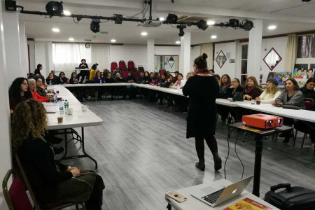 Londra’da Türkiyeli göçmen kadınlar 25 Kasım için bir araya geldi