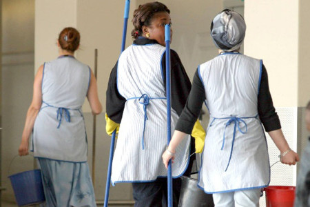 Almanya’da bina temizlik işçilerinin zam ve ücret farkı mücadelesi