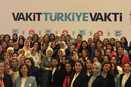 AKP Beyannamesinde kadınlar: ‘Reform’ dedikleri yıkım, ‘vaat’ dedikleri yalan