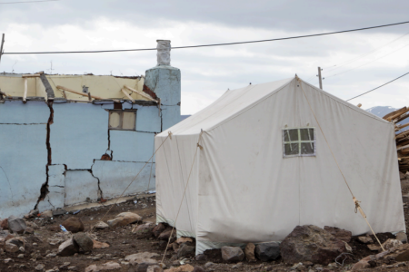 Deprem bölgesinde katmerlenen sorunlar Dom ve Abdal kadınlar için daha yakıcı