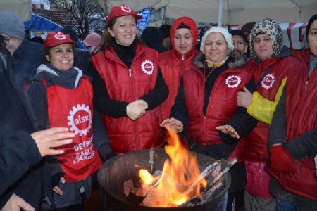 DİSK’in ilk kadın Genel Başkanı Arzu Çerkezoğlu oldu