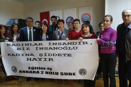 ‘Çocuğu susturmadı diye’ eşinin gözünü kör etti