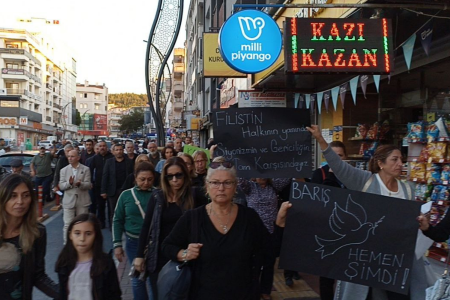 Aliağalı Kadınlar: ‘Kadınlar barış gelene kadar mücadele edecek’