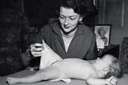 GÜNÜN BİLGİSİ: Tek kullanımlık bebek bezini icat eden kadın