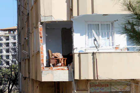 Evimiz, sığındığımız, güvendiğimiz… Şimdi neresi?