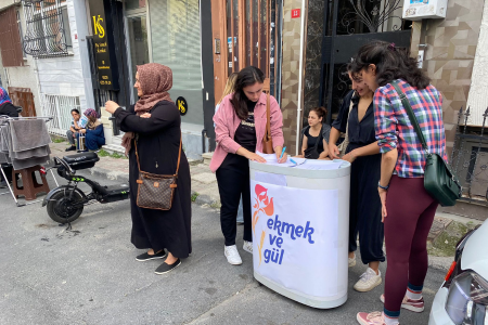 Şişli Ekmek ve Gül bir öğün ücretsiz yemek için imza kampanyası başlattı