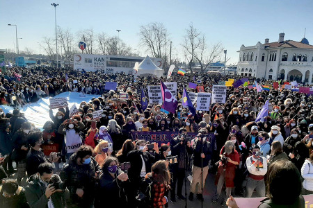 27 Mart 2021 | Kadınlar sokakta: Biz bitti demeden bitmez!