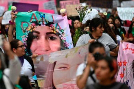 Meksika’da bir kadının erkek arkadaşı tarafından vahşice katledilmesi protesto edildi