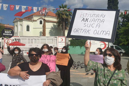 Eğitimci kadınlar kadın cinayetlerine ve çocuk istismarına karşı açıklama yaptı